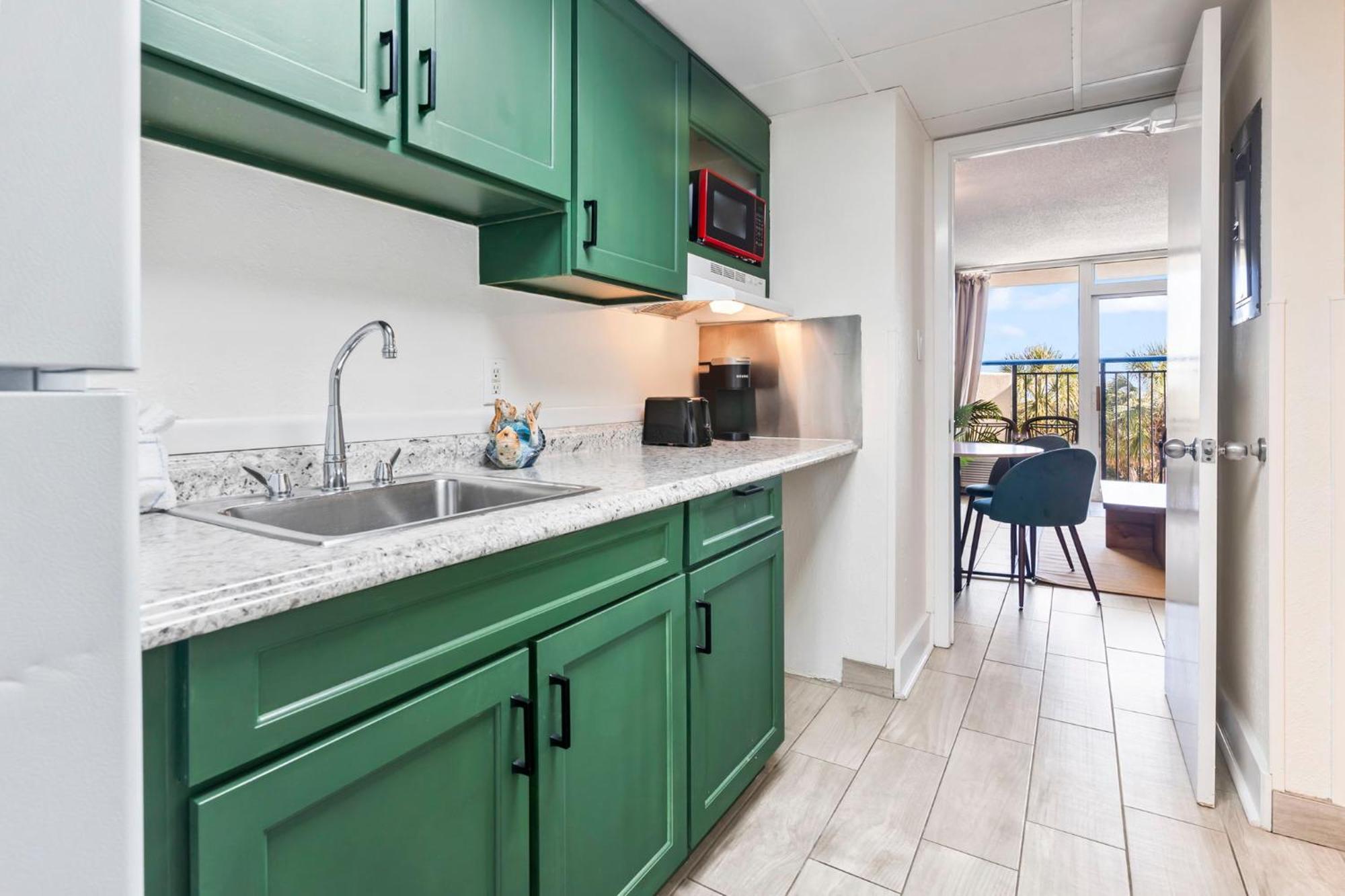 Recently Remodeled Double Queen Condo- Oceanfront Views! Boardwalk 135 Μιρτλ Μπιτς Εξωτερικό φωτογραφία